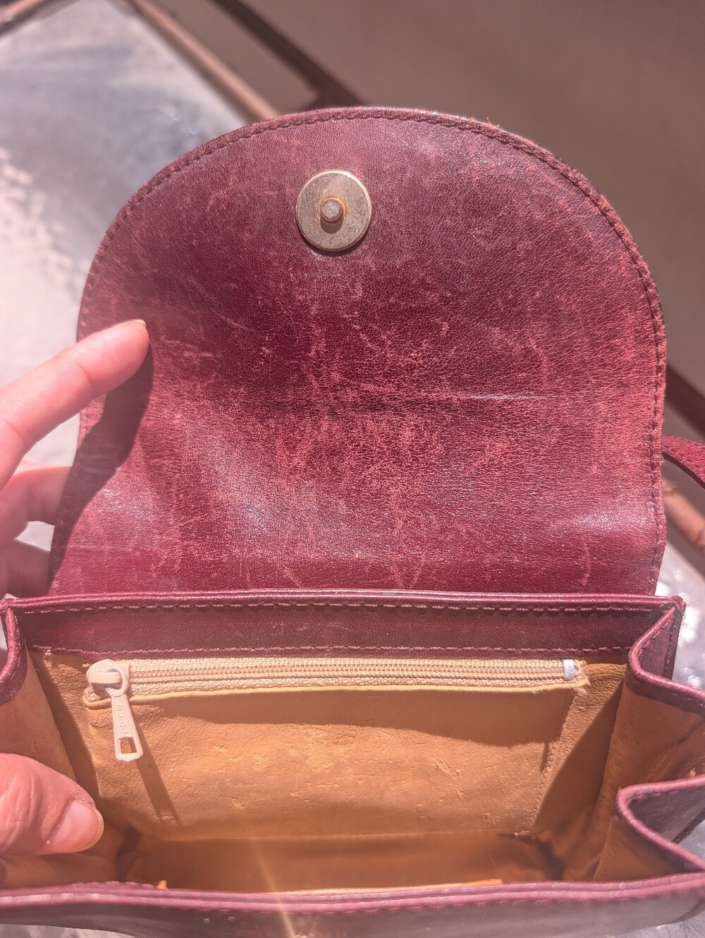 gold & pfeil made in italy Distressed Burgundy Leather mini Crossbody bag - Picture 11 of 13